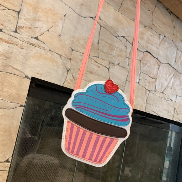 Cupcake purse - Picture 3 of 3